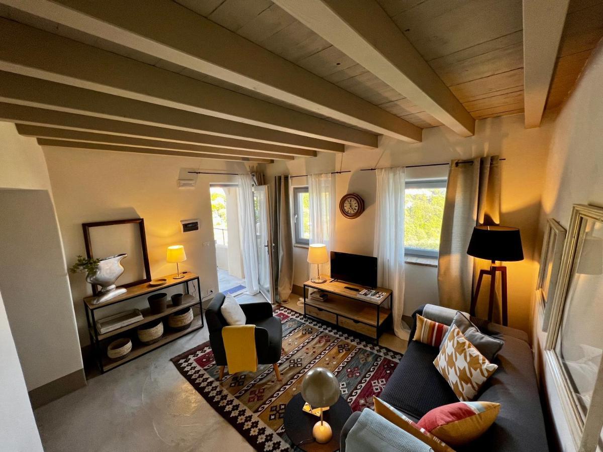 Il Contado Apartment นอลี ภายนอก รูปภาพ